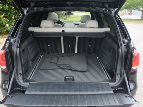 Used 2018 BMW X5 sDrive35i w/ M Sport Package RWD image 24