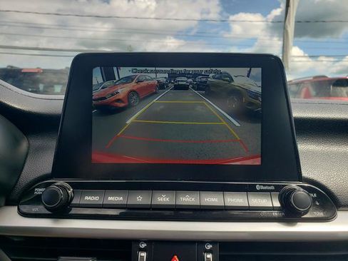 Certified 2021 Kia Forte LXS FWD image 22