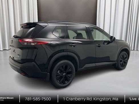 Certified 2023 Nissan Rogue SV w/ SV Premium B Package AWD/4WD image 5