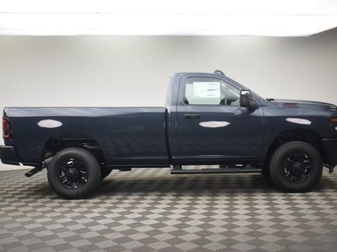 New 2026 RAM 2500 Tradesman AWD/4WD image 3