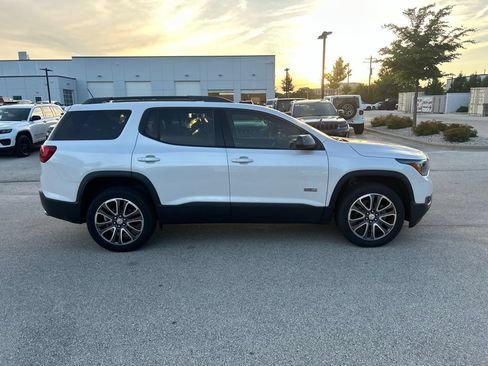 Used 2019 GMC Acadia SLT AWD/4WD image 4