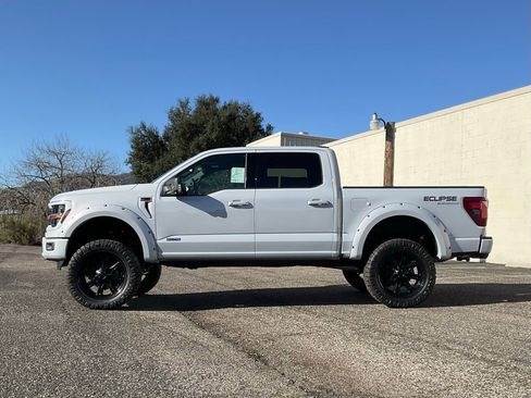 New 2025 Ford F150 XLT w/ Equipment Group 303A High image 4