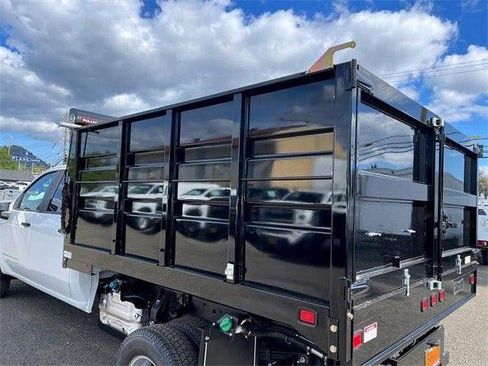 New 2024 GMC Sierra 3500 Pro w/ Convenience Package image 11