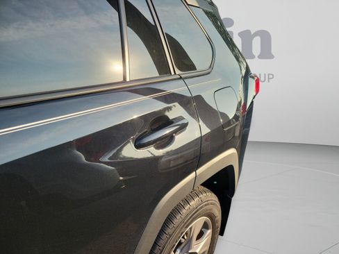 Used 2025 Toyota RAV4 XLE w/ Convenience Package FWD image 28