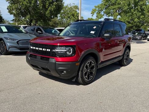 Used 2025 Ford Bronco Sport Outer Banks w/ Outer Banks Tech Package+ AWD/4WD image 4