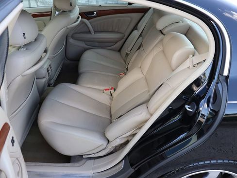 Used 2004 INFINITI Q45 Premium image 45