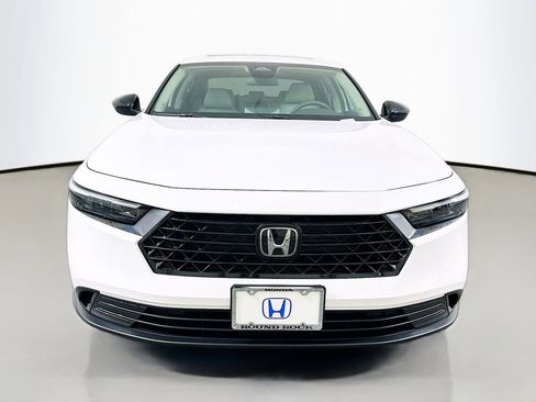 Certified 2025 Honda Accord SE image 2