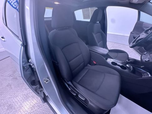 Used 2022 Chevrolet Malibu LT FWD image 35