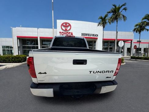 Used 2020 Toyota Tundra SR5 w/ SR5 Leather Package AWD/4WD image 6
