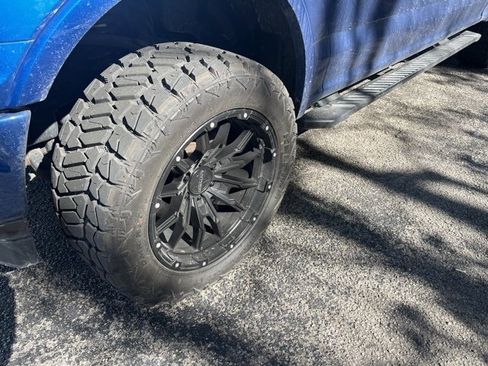 Used 2018 Ford F150 XLT w/ Equipment Group 302A Luxury image 9