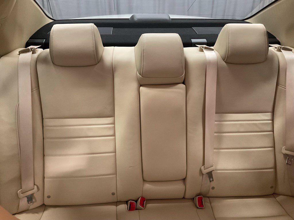 Used 2016 Toyota Camry XLE FWD image 27