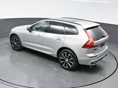 Used 2025 Volvo XC60 B5 Plus AWD/4WD image 38