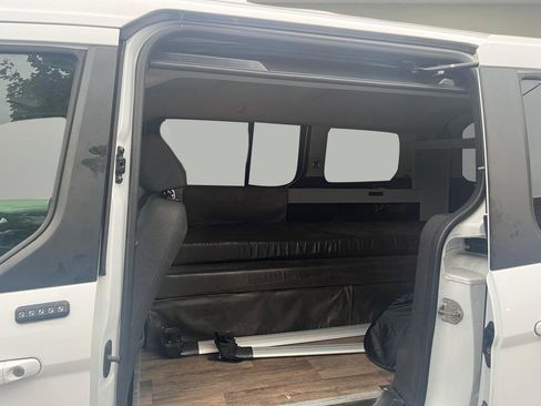 Used 2017 Ford Transit Connect XLT image 15