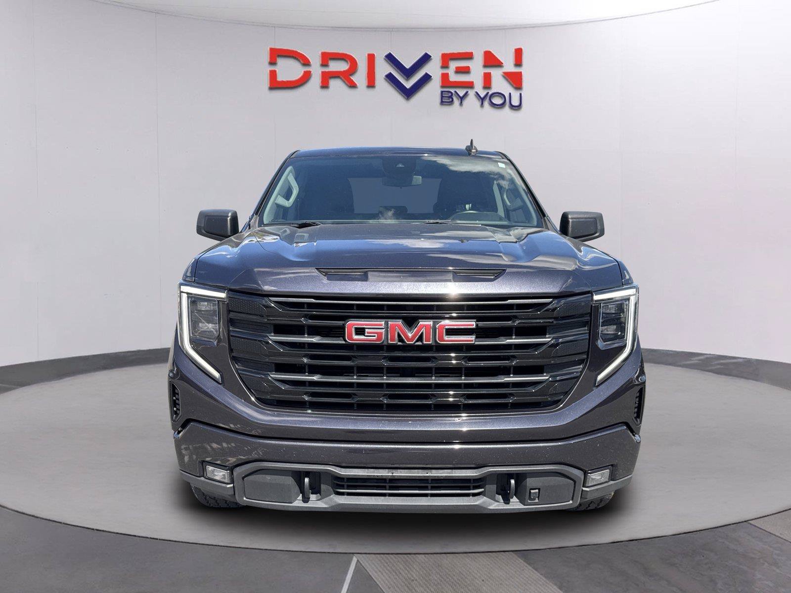 Used 2023 GMC Sierra 1500 Elevation AWD/4WD image 9