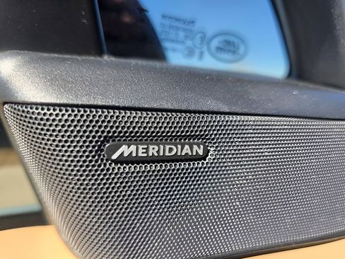 Used 2025 Land Rover Range Rover Sport Dynamic SE image 17