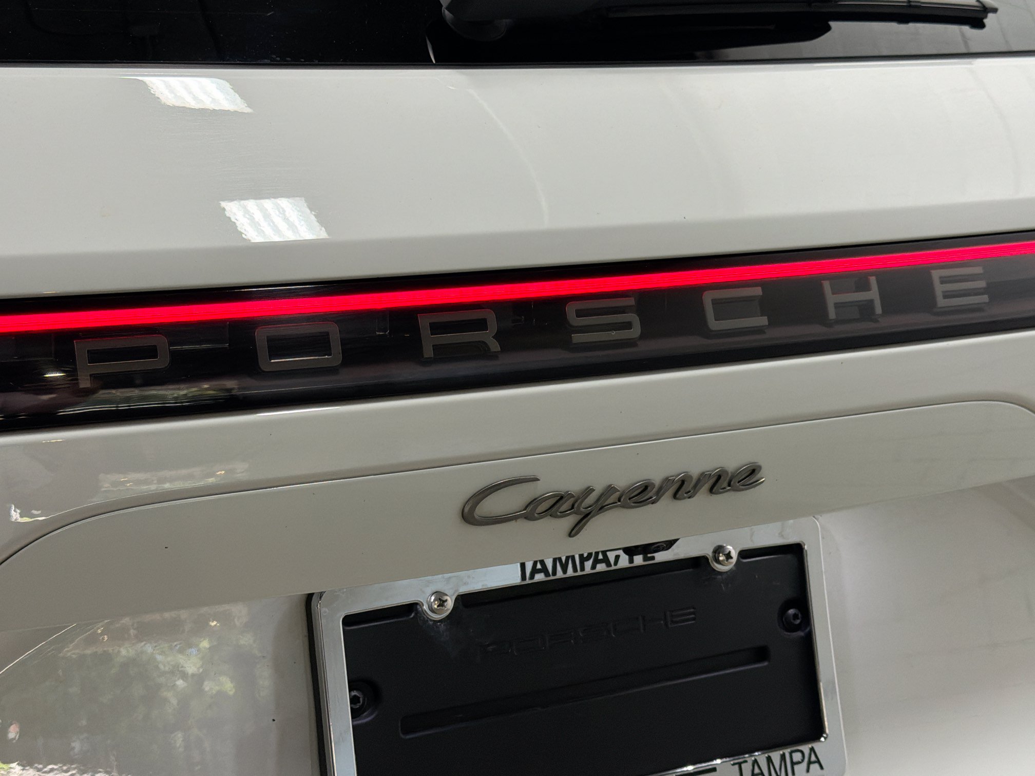 Certified 2023 Porsche Cayenne Platinum Edition AWD/4WD image 12