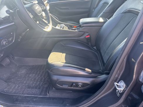 Used 2022 Jeep Grand Cherokee Trailhawk image 14