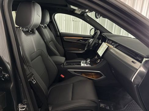 Used 2025 Jaguar F-PACE R-Dynamic S image 30