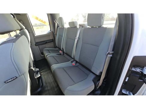 Used 2015 Ford F150 XL w/ Equipment Group 101A Mid image 16