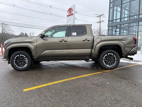 New 2025 Toyota Tacoma TRD Sport image 3