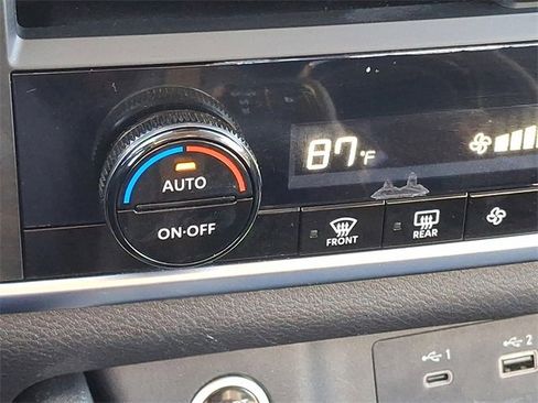 Used 2023 Nissan Rogue SV image 19