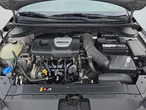 Used 2020 Hyundai Elantra Sport w/ Cargo Package (C1) FWD image 31