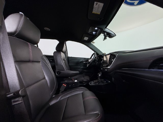 Used 2022 Chevrolet Traverse RS FWD image 25