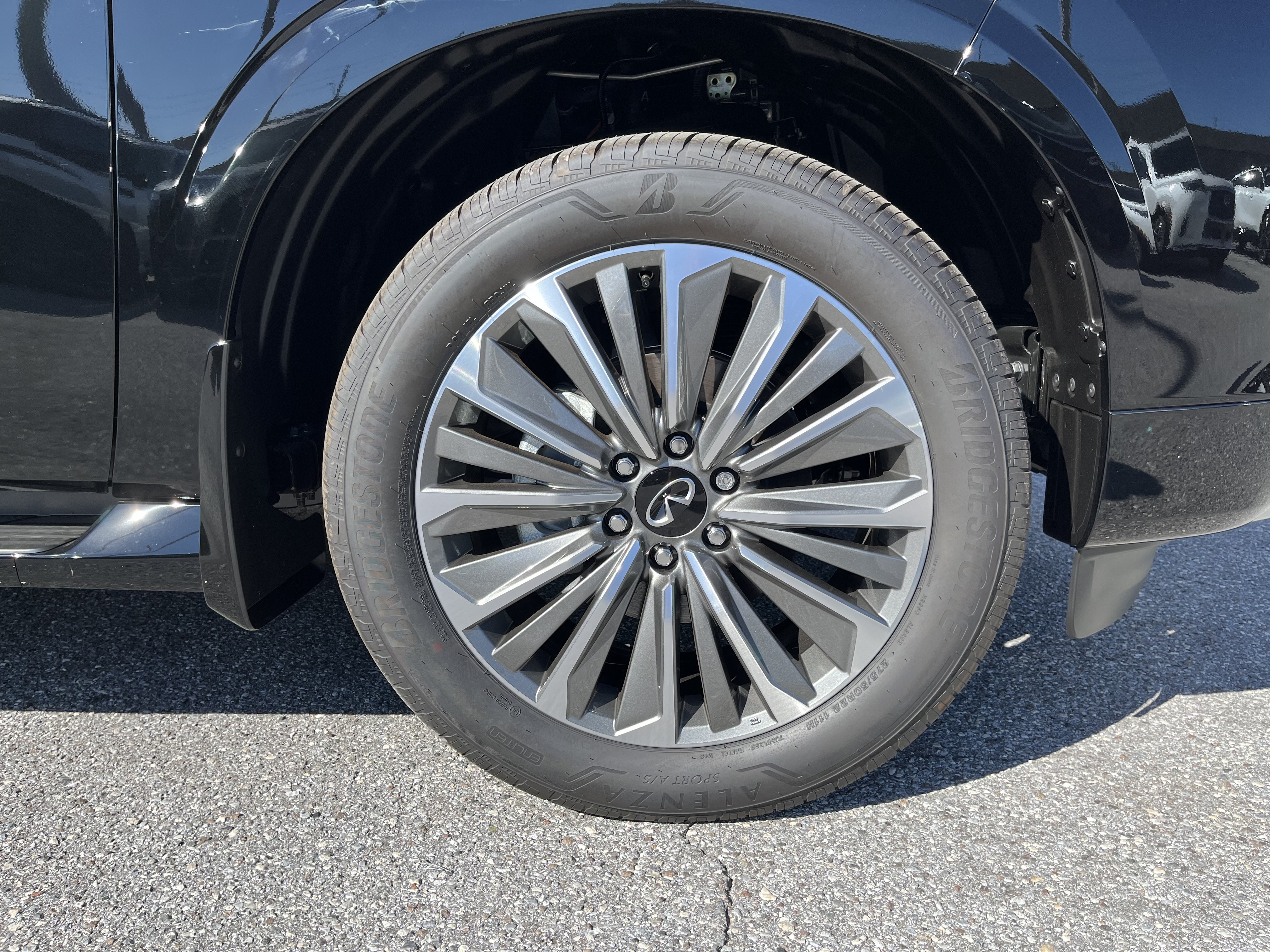 New 2027 INFINITI QX80 Luxe w/ Cargo Package RWD image 8