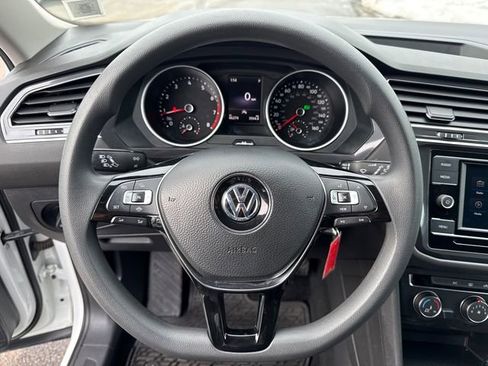 Used 2021 Volkswagen Tiguan S image 13