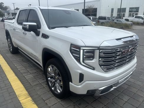 Used 2025 GMC Sierra 1500 Denali image 3