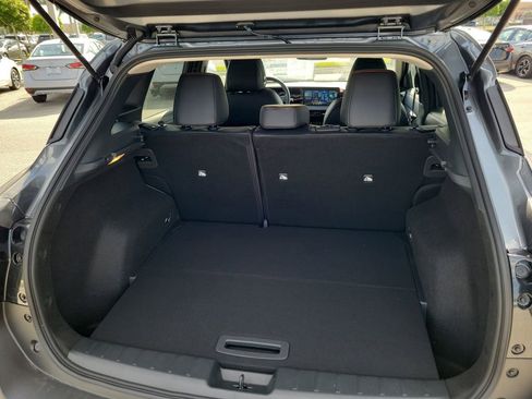 New 2026 Nissan Kicks SR w/ SR Premium Package FWD image 3