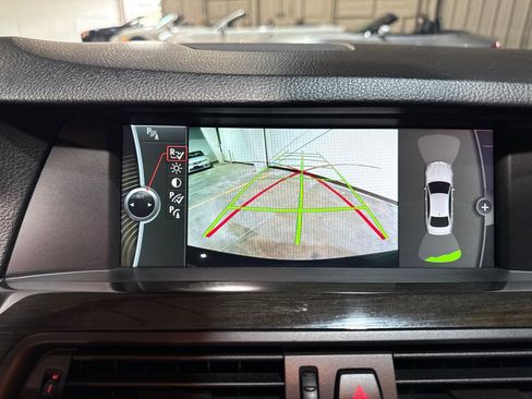 Used 2011 BMW 528i Sedan RWD image 13