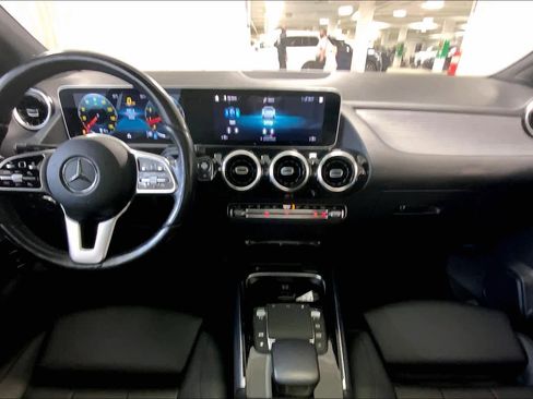 Used 2021 Mercedes-Benz GLA 250 4MATIC image 16