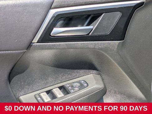 Used 2025 Mitsubishi Outlander SE FWD image 13