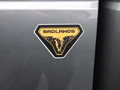 New 2025 Ford Bronco Badlands image 10