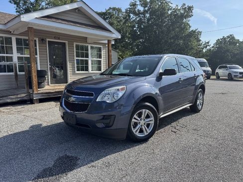 Used 2014 Chevrolet Equinox LS FWD image 2