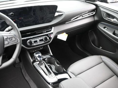 New 2026 Buick Envista Sport Touring w/ Convenience I Package FWD image 15