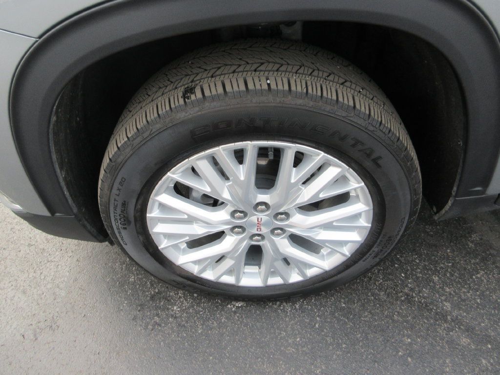 Certified 2024 GMC Acadia Elevation w/ Luxury Package FWD image 15