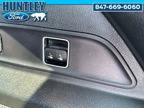 Used 2025 Mercedes-Benz GLE 350 4MATIC image 14