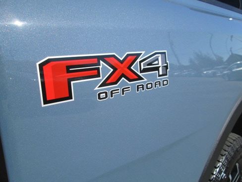 Used 2025 Ford Ranger Lariat w/ FX4 Off-Road Package AWD/4WD image 10