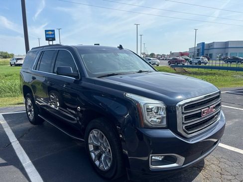 Used 2019 GMC Yukon SLE w/ SLE Value Package AWD/4WD image 2