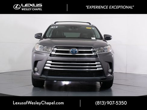 Used 2018 Toyota Highlander Limited AWD/4WD image 9
