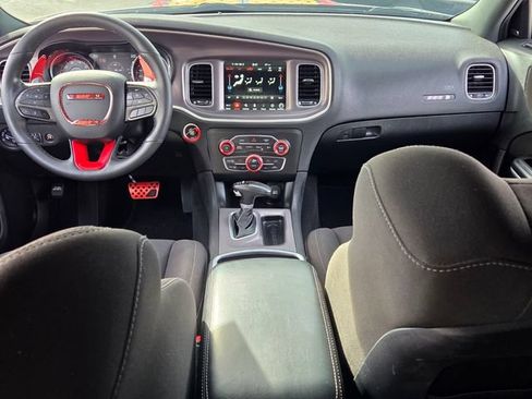 Used 2022 Dodge Charger Scat Pack RWD image 8