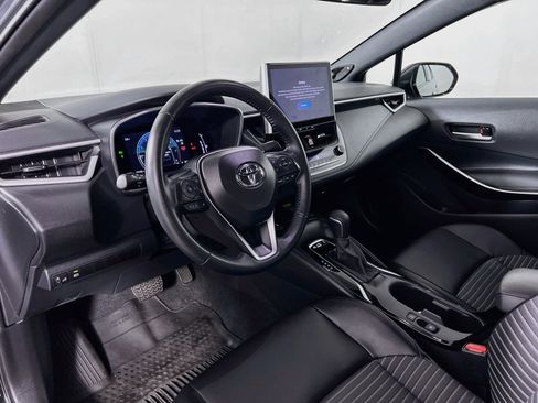Certified 2025 Toyota Corolla XSE FWD image 9