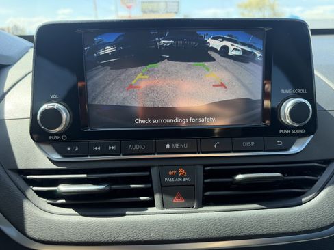 Used 2021 Nissan Altima 2.5 S FWD image 15