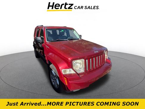 Used 2012 Jeep Liberty Sport image 1