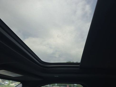 Used 2024 Toyota Tundra Platinum AWD/4WD image 10