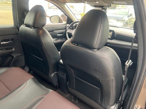 Certified 2025 Nissan Kicks SR AWD/4WD image 15