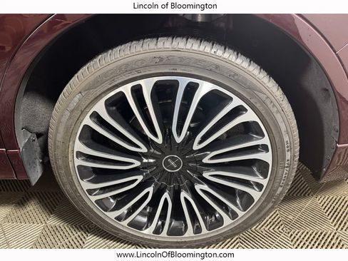 Certified 2023 Lincoln Aviator Black Label w/ Dynamic Handling Package AWD/4WD image 43