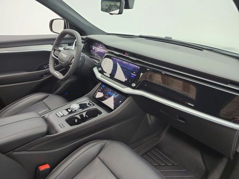 Used 2025 Jeep Wagoneer S Launch Edition AWD/4WD image 30